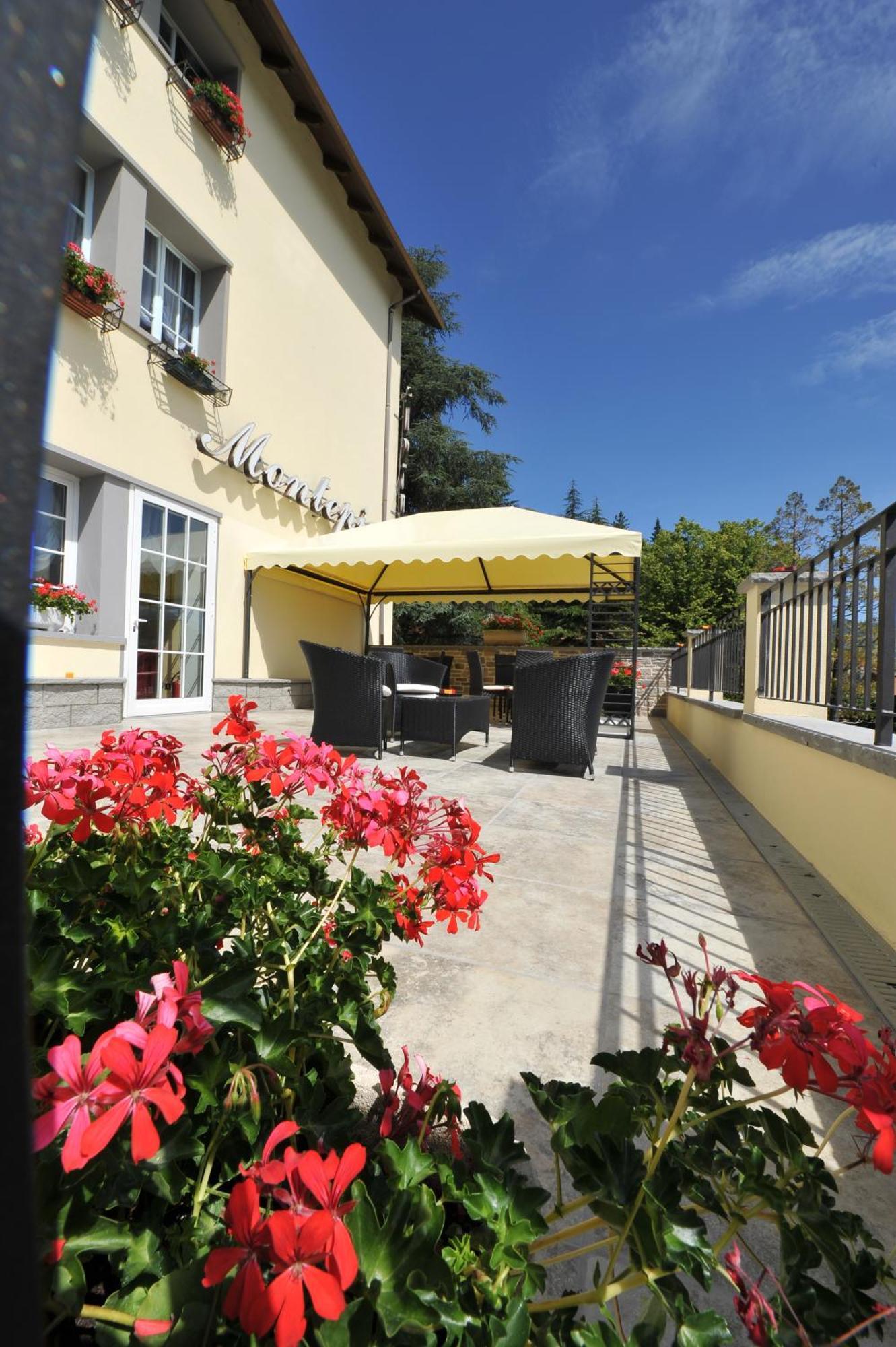 Hotel Montepizzo Lizzano In Belvedere Exteriér fotografie