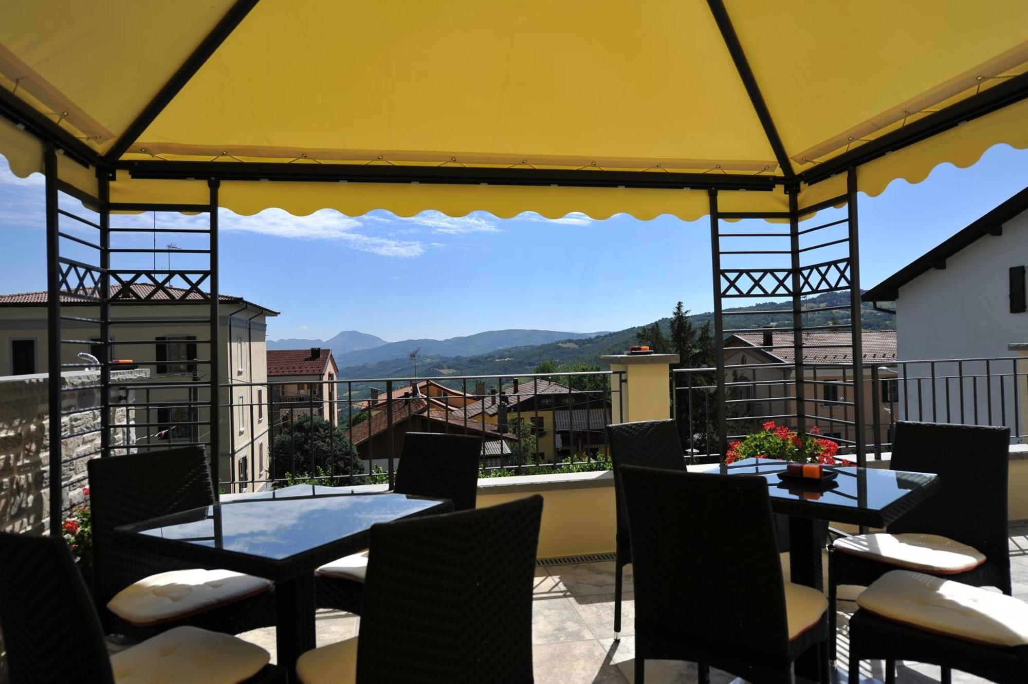 Hotel Montepizzo Lizzano In Belvedere Exteriér fotografie